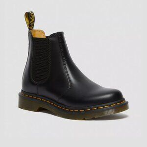 Dr. Marten Women's Smooth Leather Chelsea Boots in Black